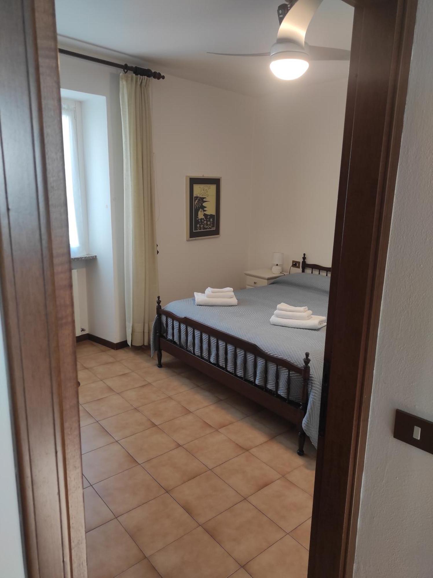 Da Giovanni E Margherita Mandello del Lario Luaran gambar